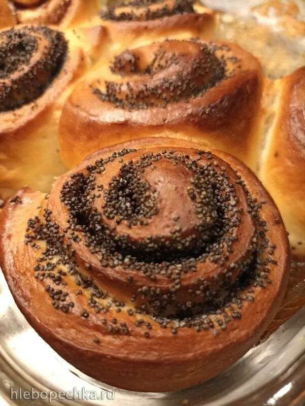 Плюшки/булочки с корицей/маком