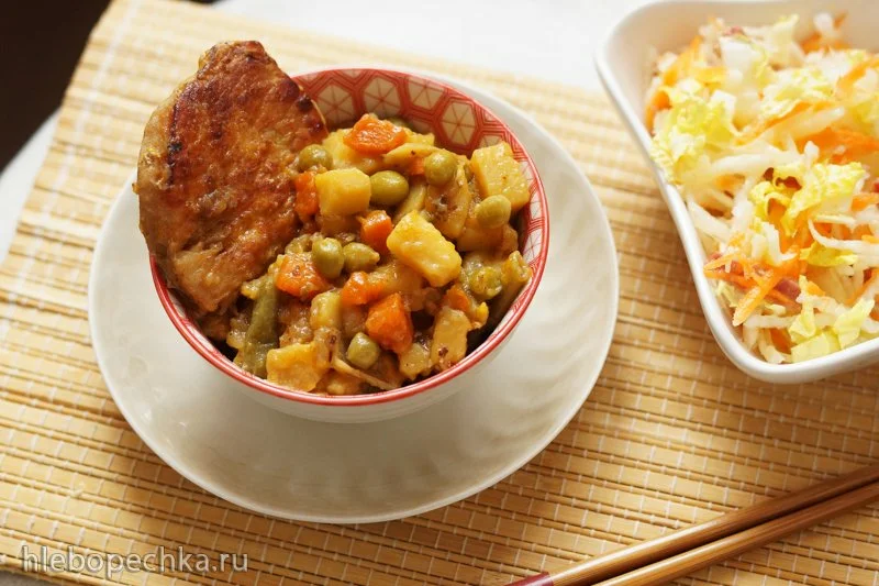 Рагу мясное с тыквой, фасолью и зеленым горошком
