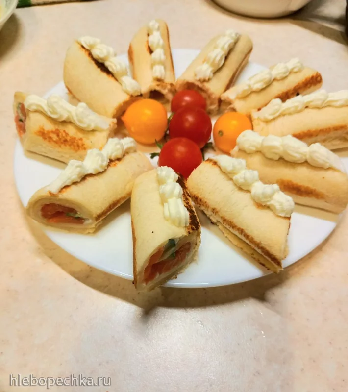 Быстрые рулетики из хлеба