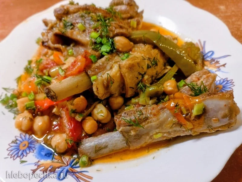 Баранина с нутом и овощами