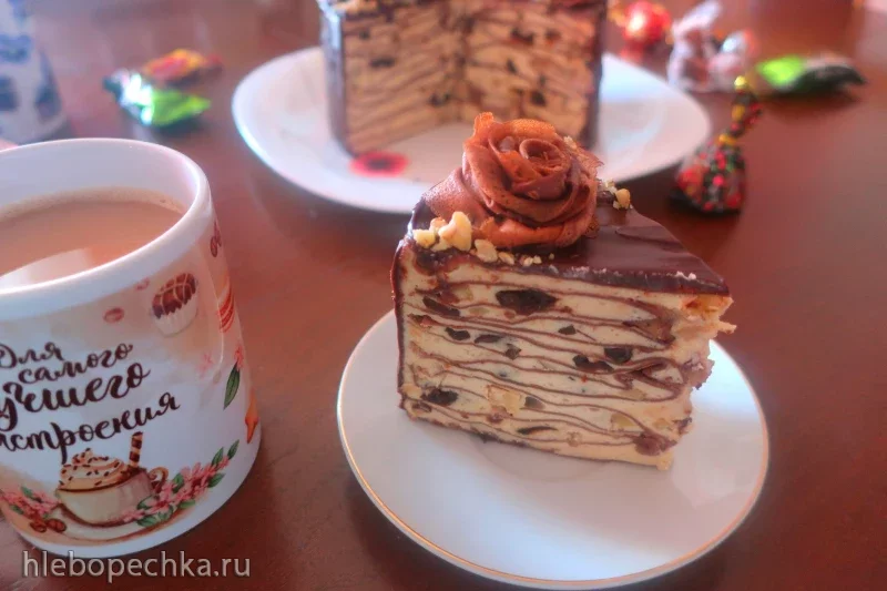 Блинный торт с черносливом