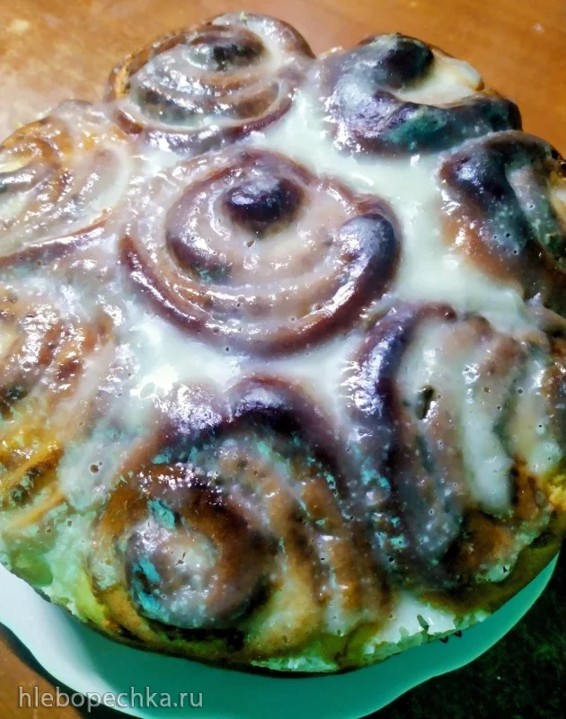 Булочки с творогом и сметанно-сиропной заливкой