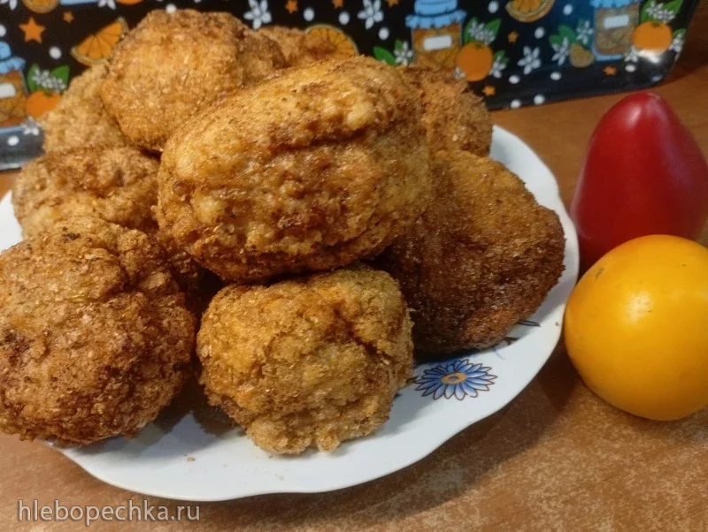 «Бомбочки» из куриного фарша с крабовой начинкой