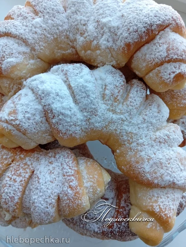 Рогалики сливочно-творожные с сахаром