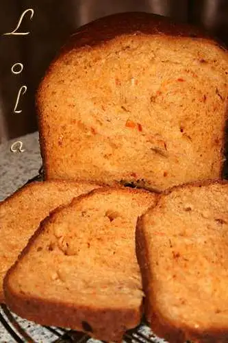 Итальянский хлеб с томатами и сыром  (хлебопечка)