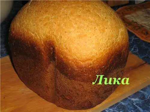 Хлеб пшеничный с овсянкой и яблоком на кефире