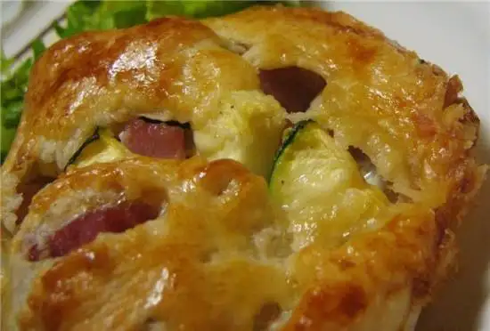 Слойки с кабачком, ветчиной и маскарпоне «Закусочные»