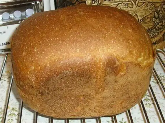 Ржаной хлеб с красивой крышей (хлебопечка)