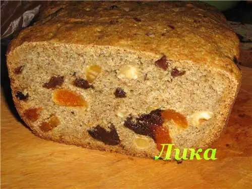 Хлеб ржаной с сухофруктами и орехами