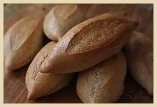 Булки серые цельнозерновые