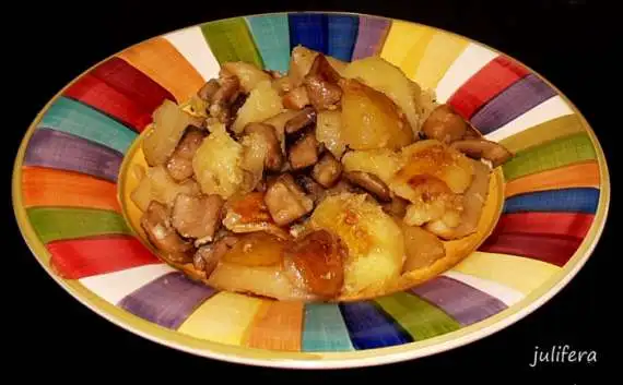Картошка запеченая с грибами
