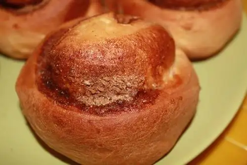 Плюшки с корицей (сдобное тесто Ришара Бертинье)