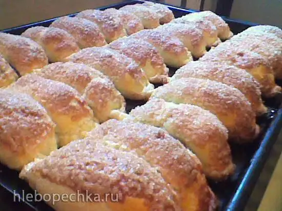 Пирожки с вишней