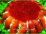 Салат новогодний с семгой и красной икрой