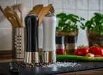 Солонки, перечницы, мельнички для перца и специй