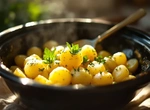 Картофель с мятой и розмарином в мультиварке