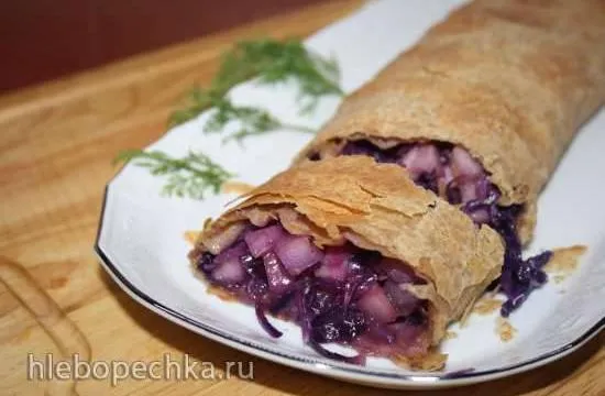 Штрудель с краснокочанной капустой и грушами (Rotkraut-Birnen-Strudel ... Штрудель с краснокочанной капустой и грушами (Rotkraut-Birnen-Strudel ...