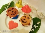 Веселые розовые капкейки «Love is …» с кокосовым мороженым и вишней