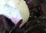 Салат из карамелизованной свеклы с моцареллой