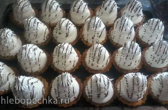 Корзинка песочная с белковым кремом (как в старые добрые времена ...