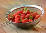 Дуршлаги и сита для промывки круп, ягод, овощей и т.п.