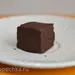 527879