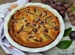 Йогуртовый пирог со сливой и кардамоном