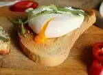Ленивый пашот из замороженных яиц