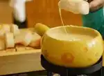 Плавится молодой домашний сыр или нет?