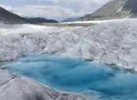 В одном озере - разные воды