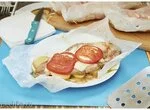 Рыбка в духовке | Запечённый пангасиус с картофелем и помидором в пергаменте, в духовке (+видео)