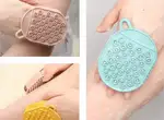 Силиконовая щетка для душа